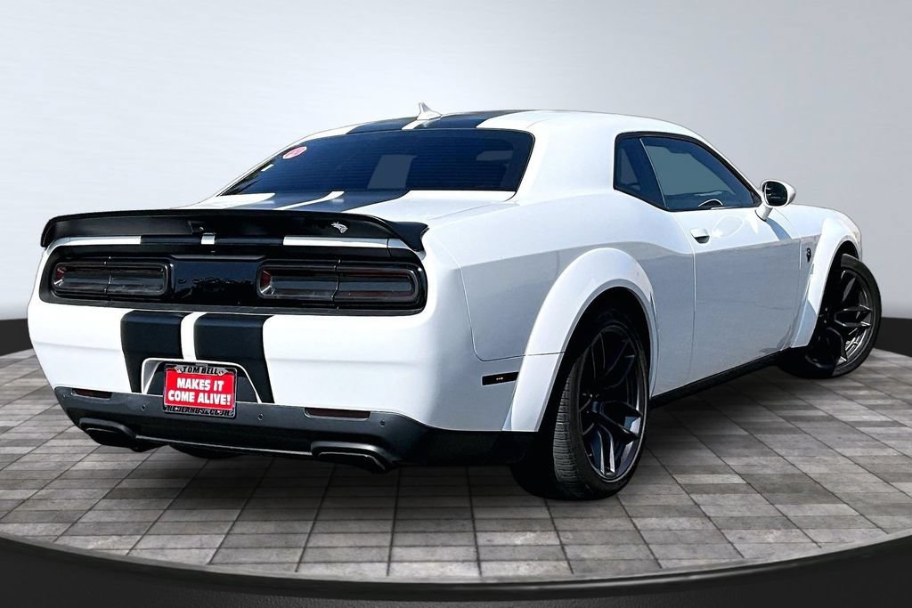 Used 2018 Dodge Challenger SRT Hellcat RWD image 22