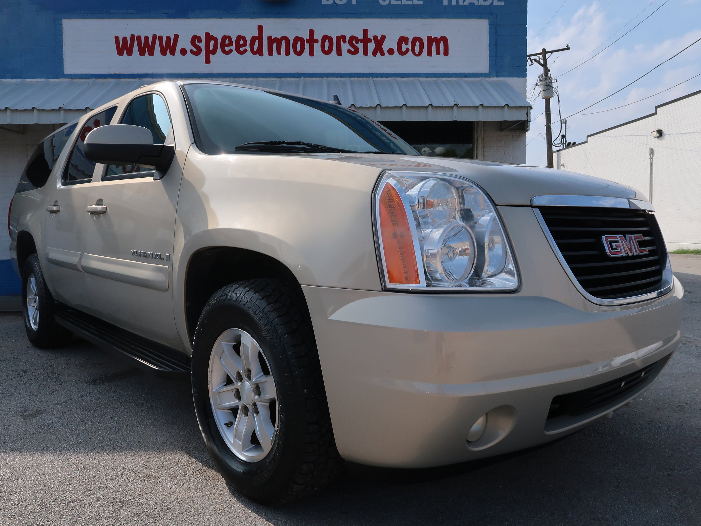 Used 2008 GMC Yukon XL SLE w/ Convenience Package RWD image 6