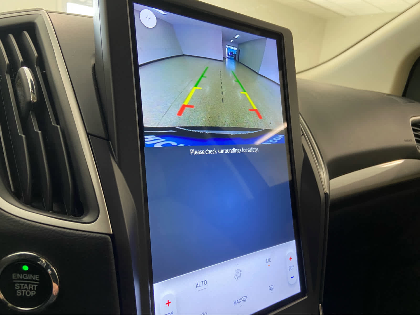 Used 2024 Ford Edge SE image 26