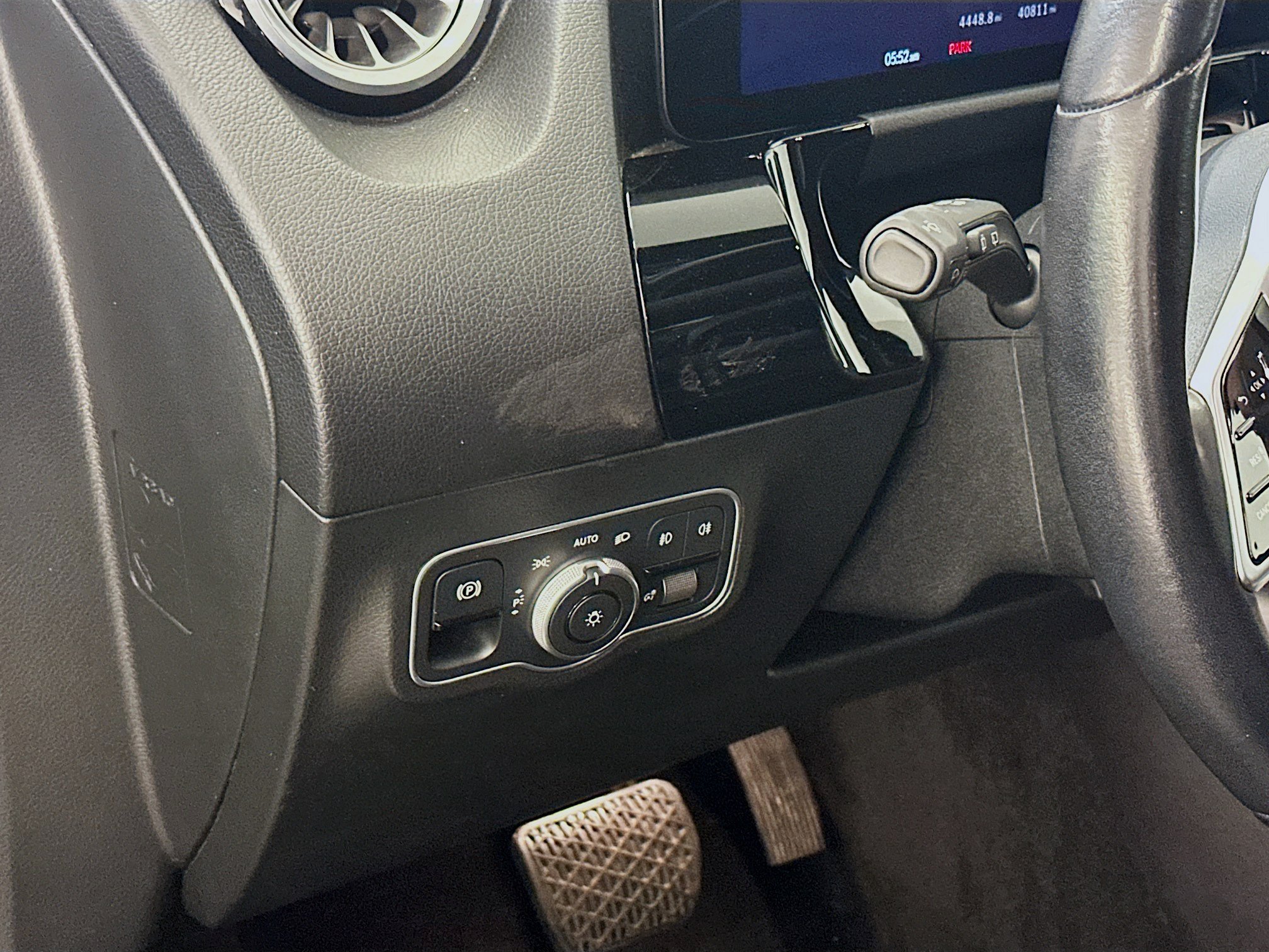 Used 2025 Mercedes-Benz GLA 250 4MATIC image 17