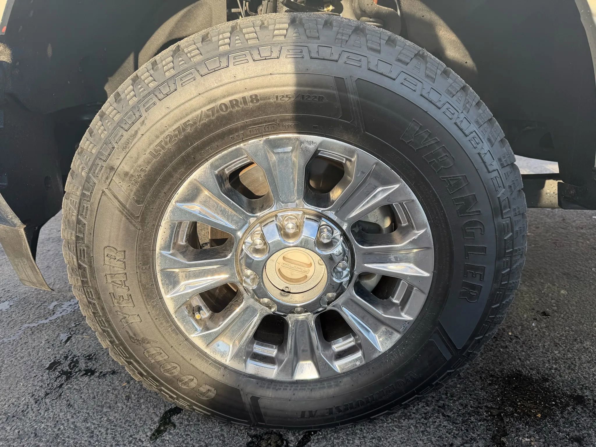 Used 2017 Ford F350 Lariat w/ Chrome Package image 19