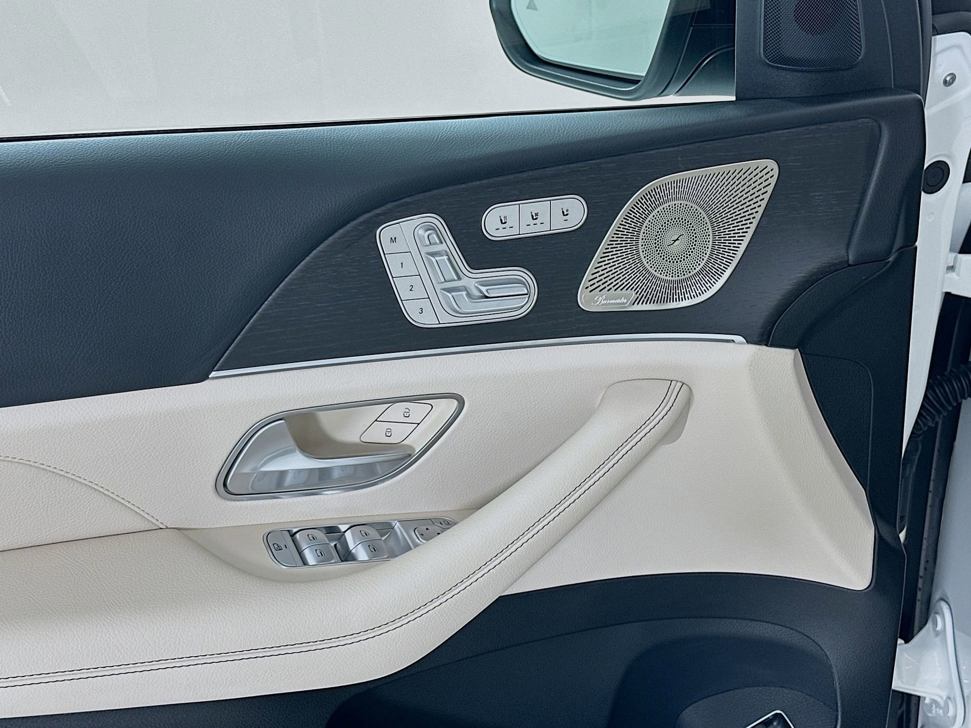 New 2026 Mercedes-Benz GLS 450 4MATIC image 19