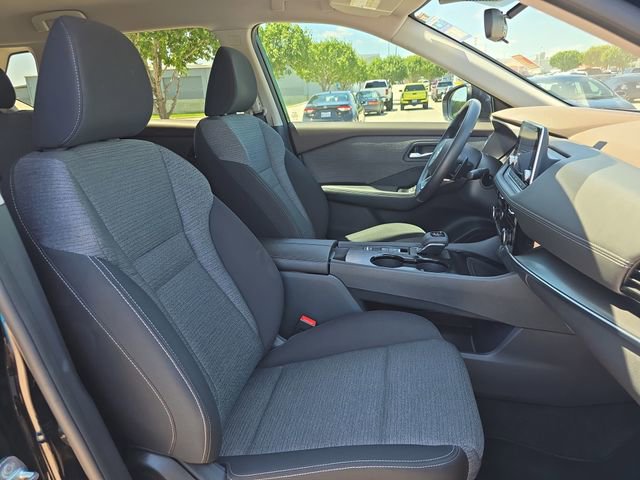 Used 2021 Nissan Rogue SV FWD image 11