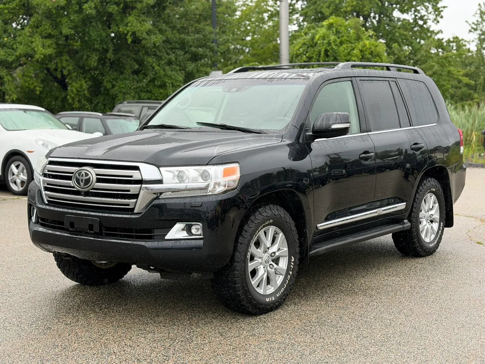 Used 2016 Toyota Land Cruiser AWD/4WD image 4