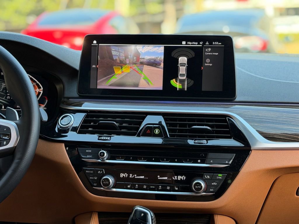 Used 2023 BMW 540i xDrive w/ M Sport Package image 48