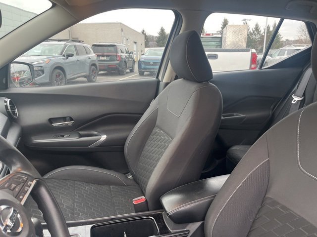 Used 2021 Nissan Kicks SV image 16