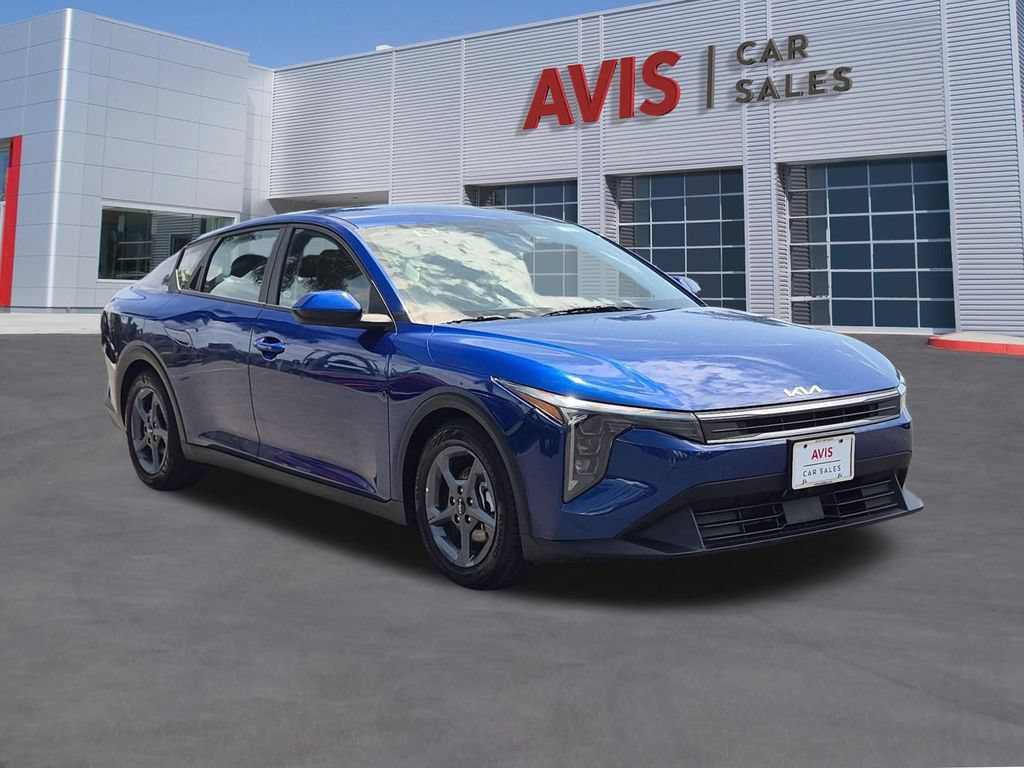 Used 2025 Kia K4 FWD image 3