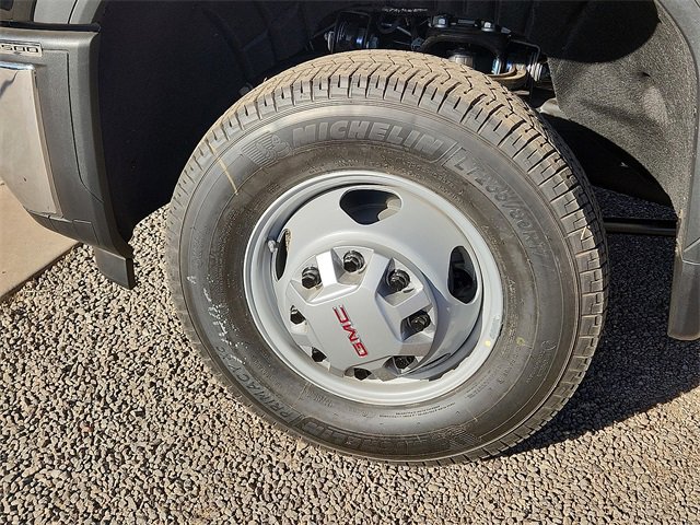 New 2026 GMC Sierra 3500 Pro image 7