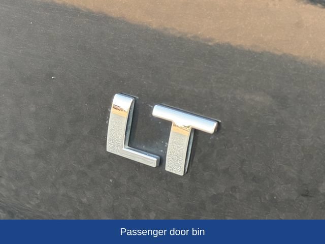 Used 2020 Chevrolet Traverse LT FWD image 34