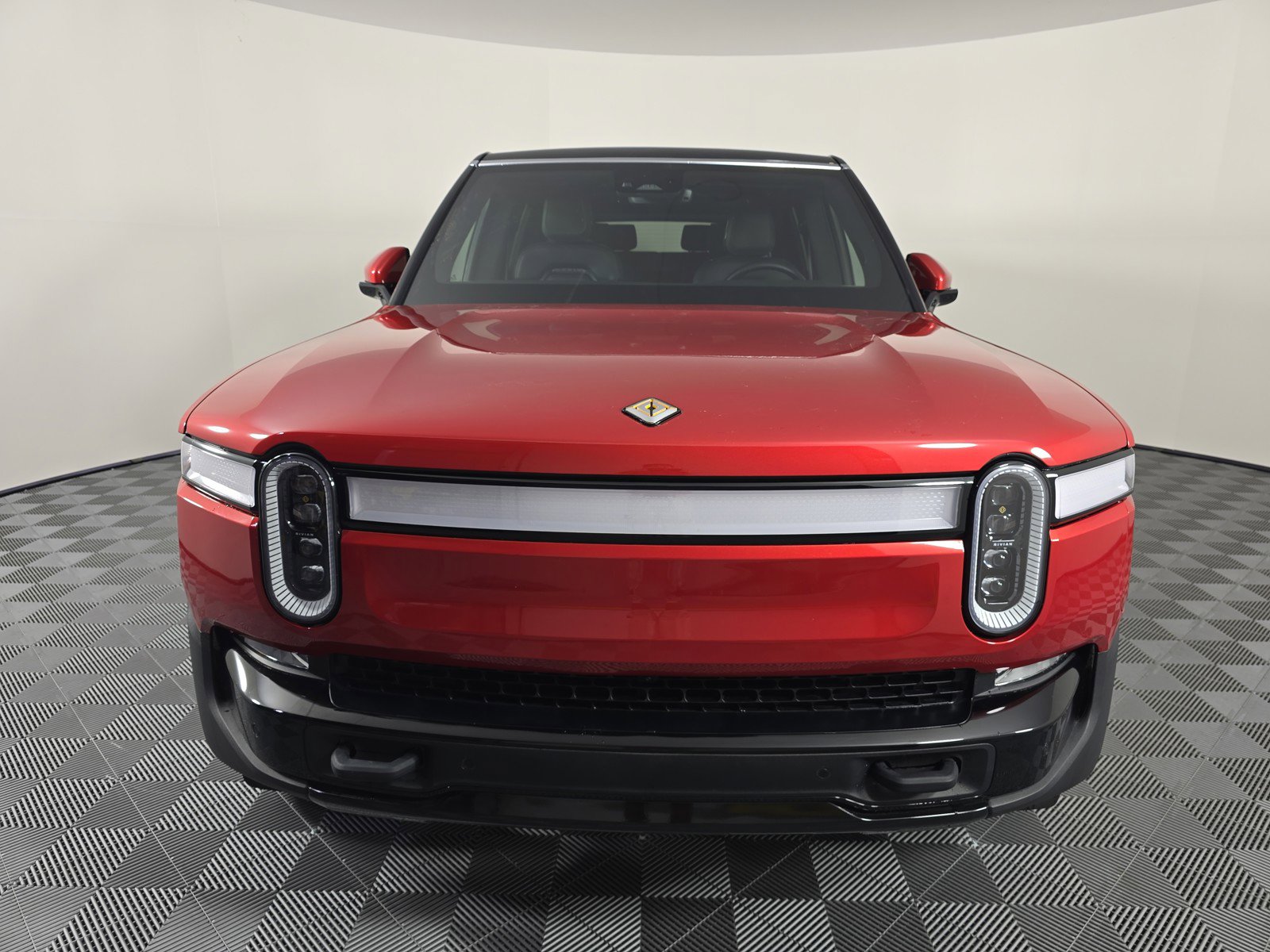 Used 2023 Rivian R1S Adventure image 8
