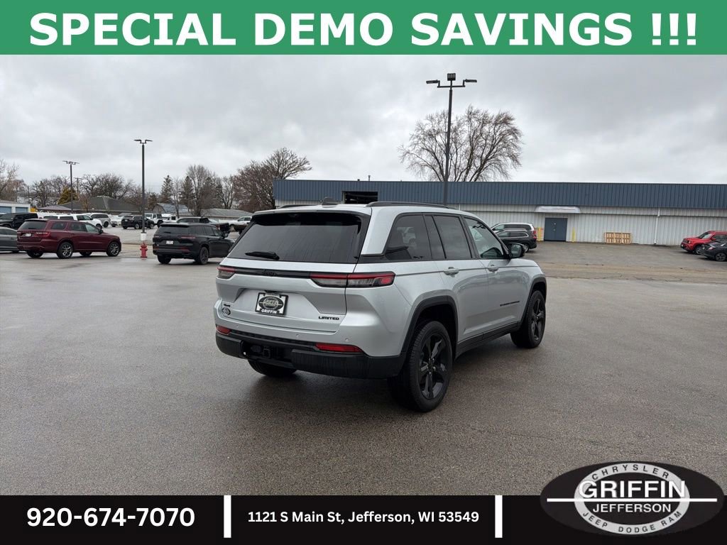 New 2025 Jeep Grand Cherokee Limited w/ Luxury Tech Group II image 6