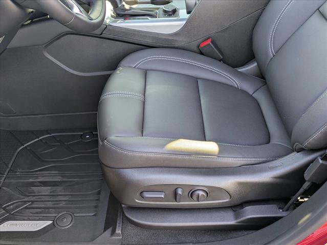 New 2026 Chevrolet Blazer LT w/ Midnight/Sport Edition FWD image 4
