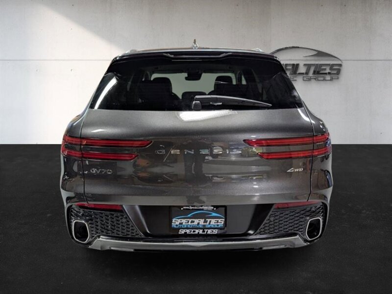 Used 2025 Genesis GV70 2.5T image 9