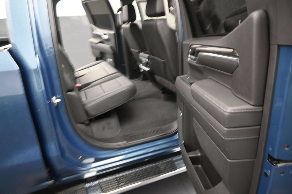 Used 2024 Chevrolet Silverado 1500 LTZ RWD image 12