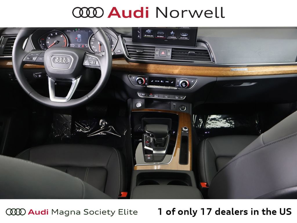 Used 2023 Audi Q5 2.0T Premium w/ Convenience Package image 24