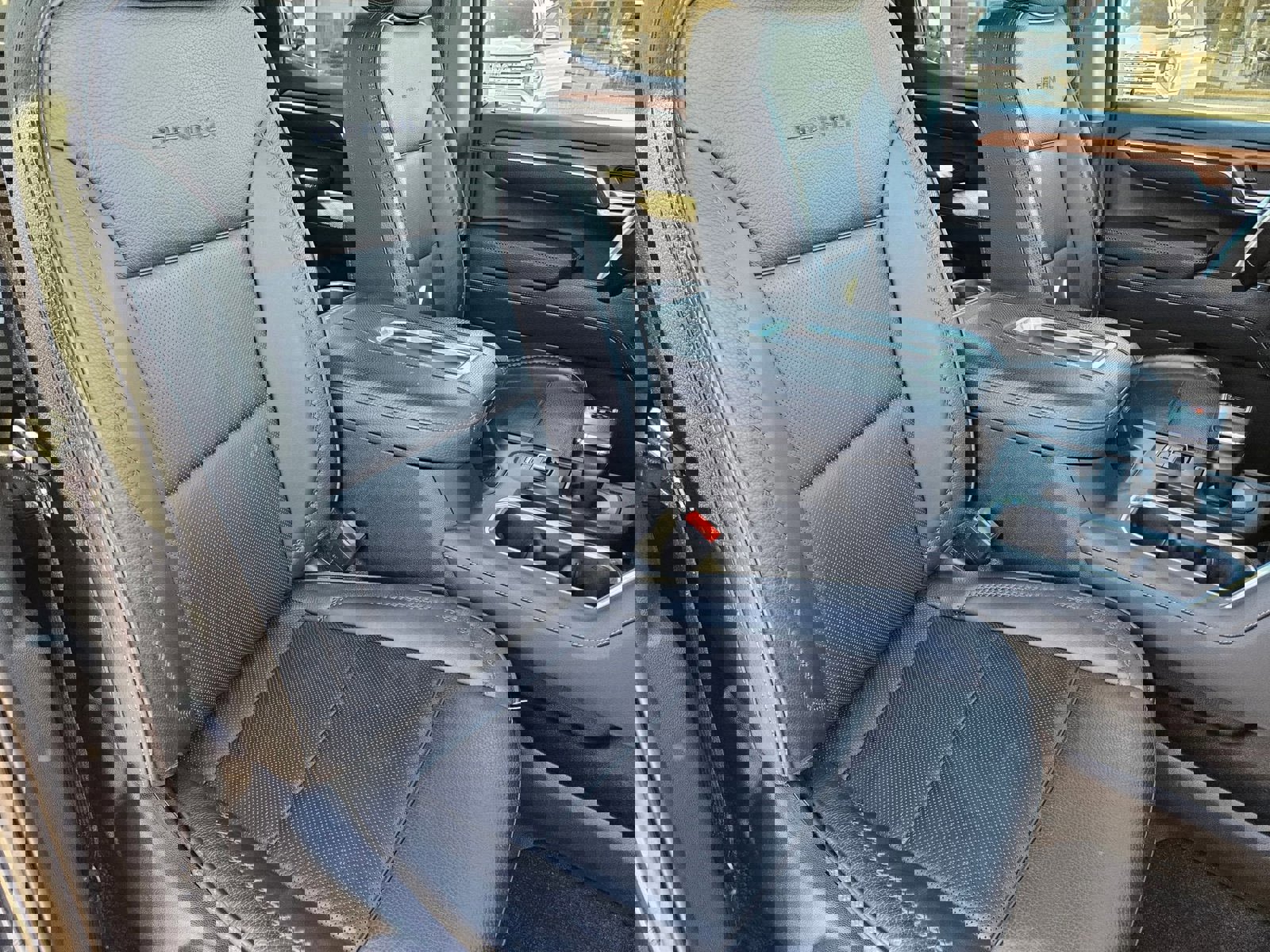 Used 2022 GMC Sierra 1500 Denali w/ Denali Carbonpro Edition image 28