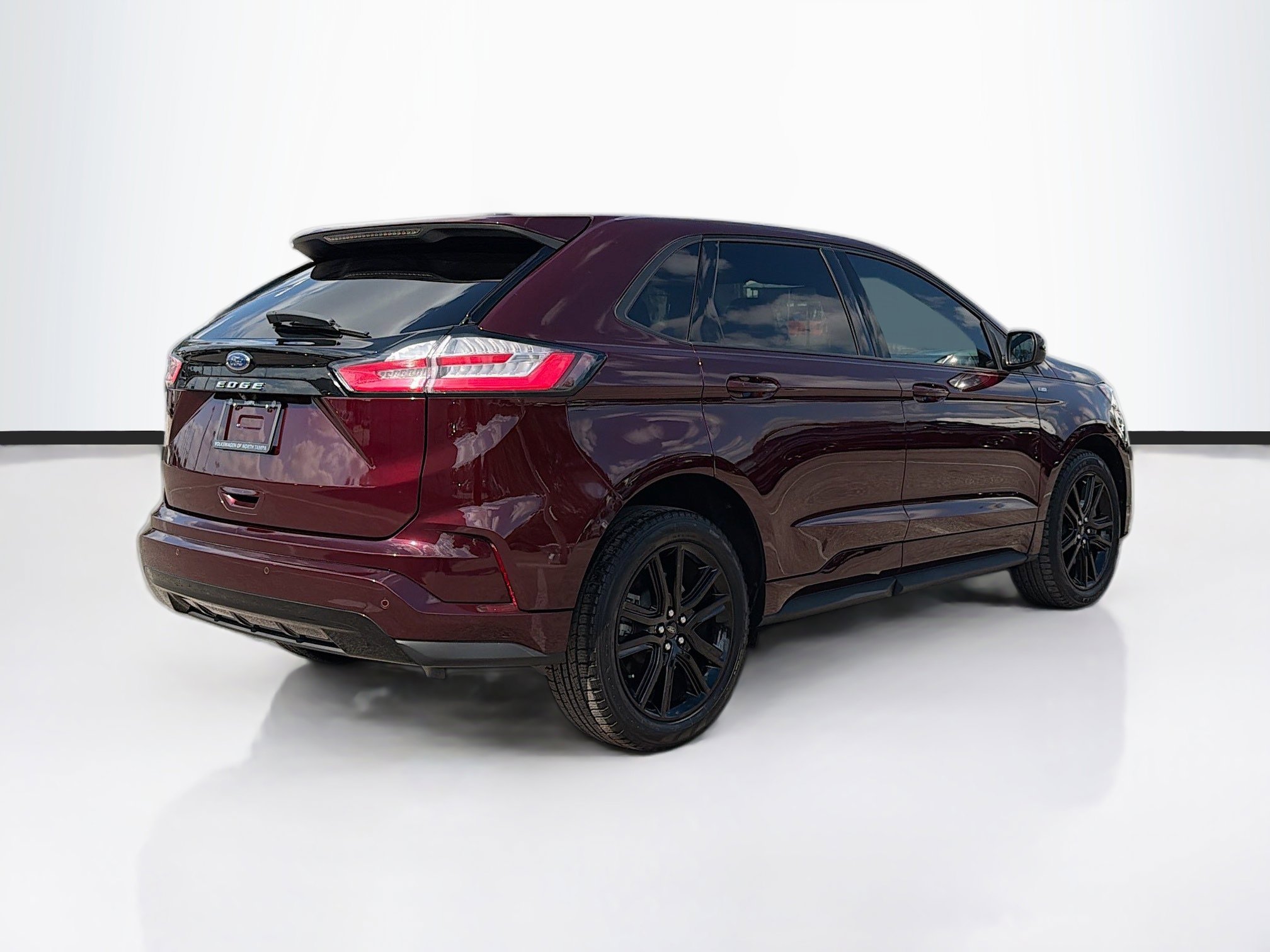 Used 2022 Ford Edge ST-Line image 3