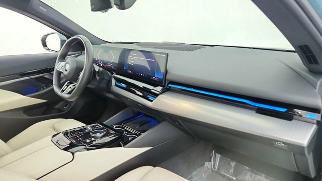 Used 2024 BMW 530i image 21