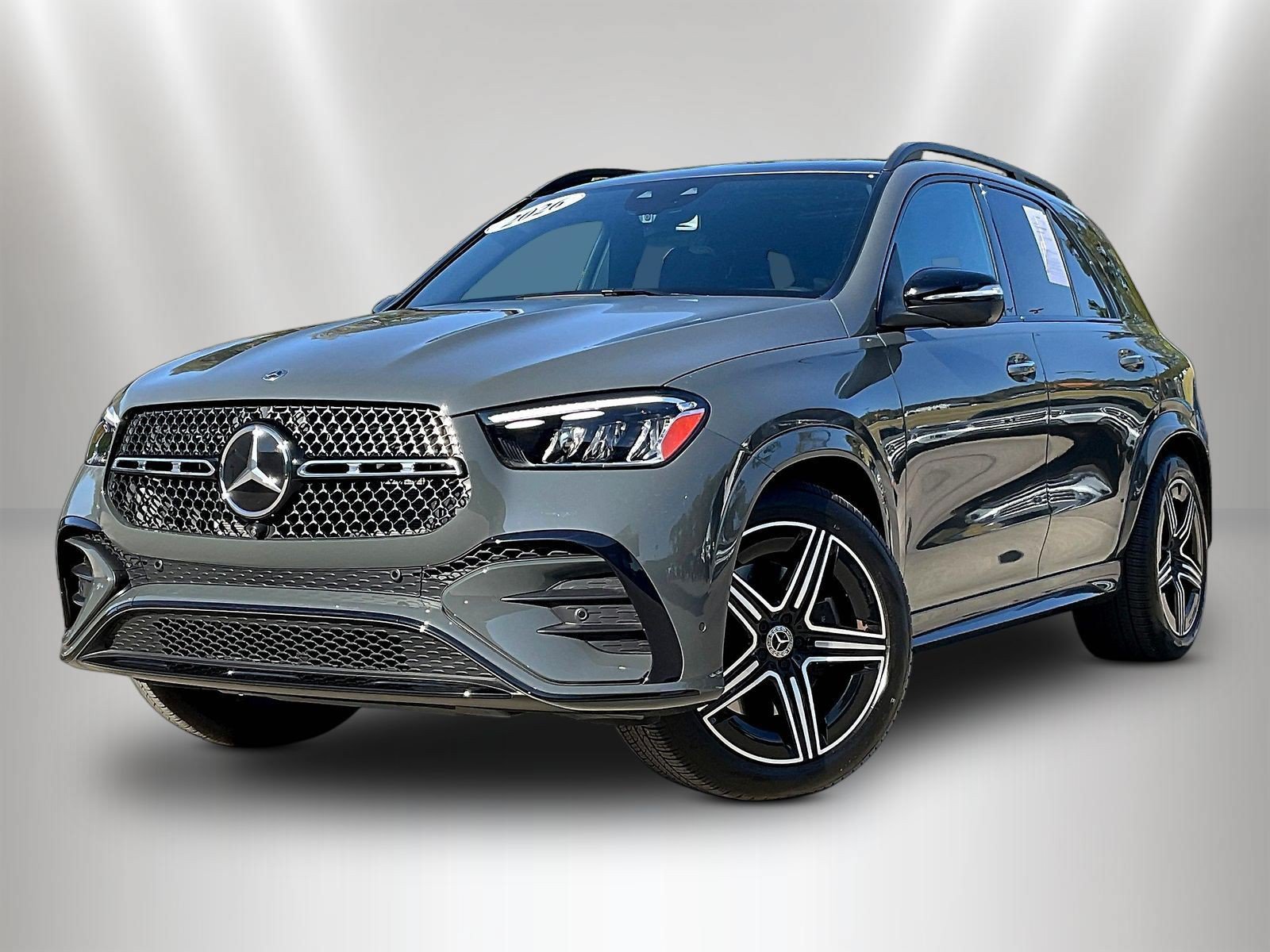 Used 2026 Mercedes-Benz GLE 450 4MATIC image 3