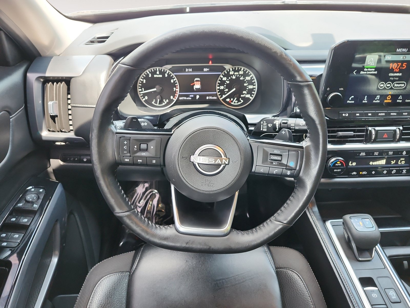 Used 2023 Nissan Pathfinder SL AWD/4WD image 12