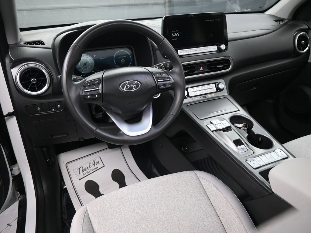 Used 2023 Hyundai Kona SEL image 12