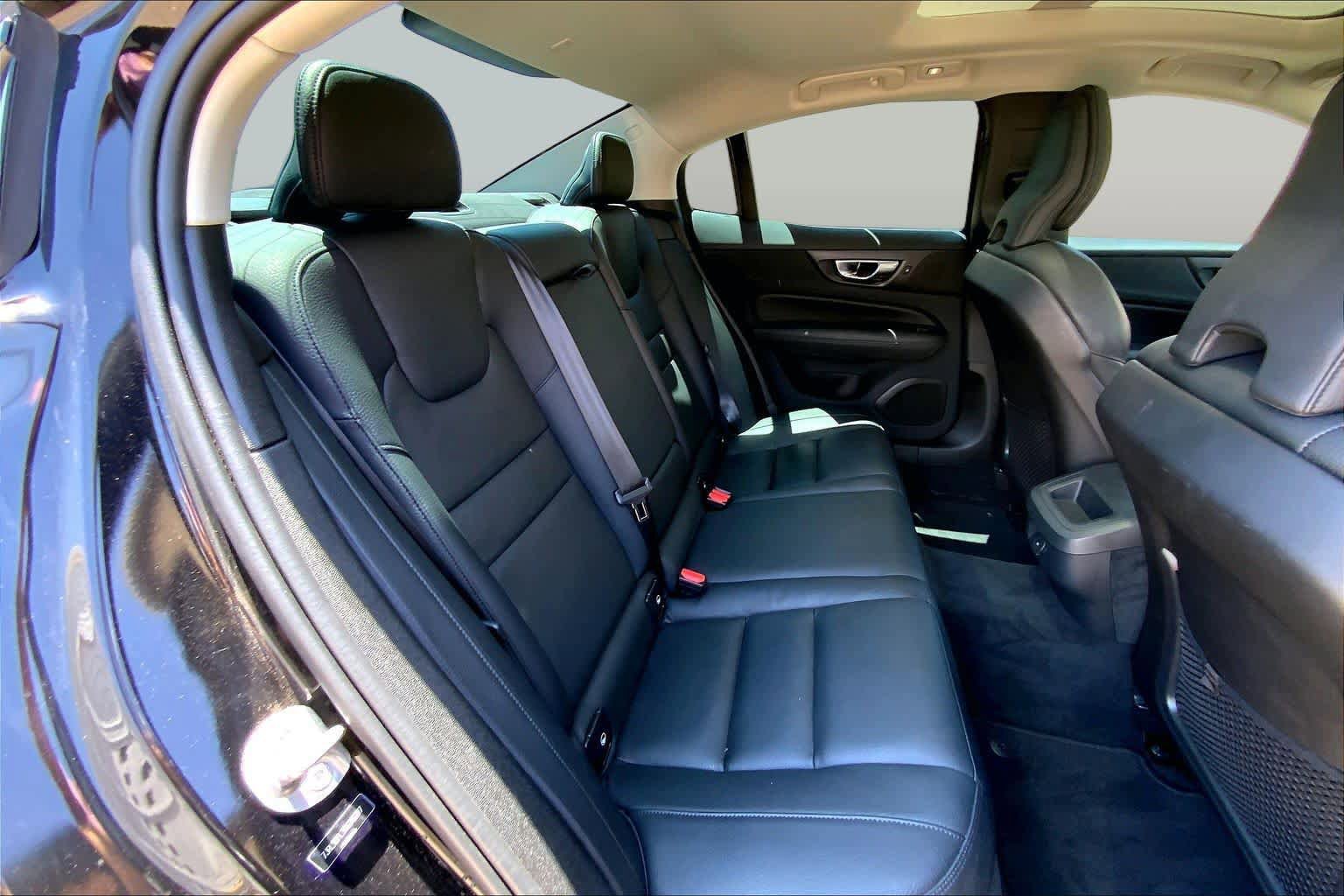 Used 2024 Volvo S60 B5 Plus FWD image 20