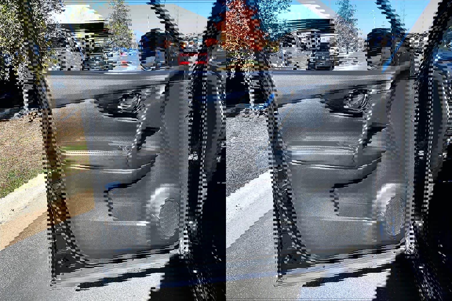 Used 2022 Nissan Rogue Sport SL image 42