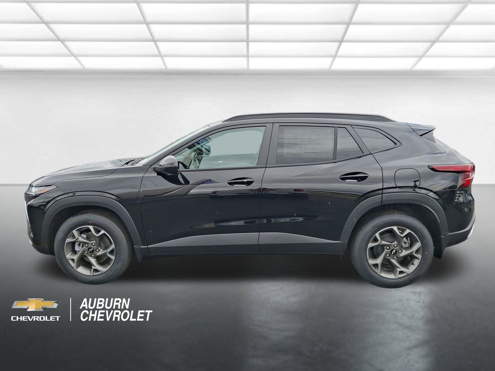 New 2026 Chevrolet Trax LT w/ Sunroof Package FWD image 6
