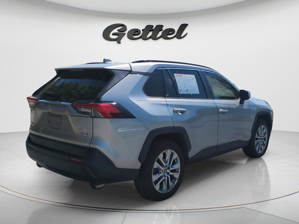Used 2019 Toyota RAV4 XLE Premium w/ Cold Weather Package image 12