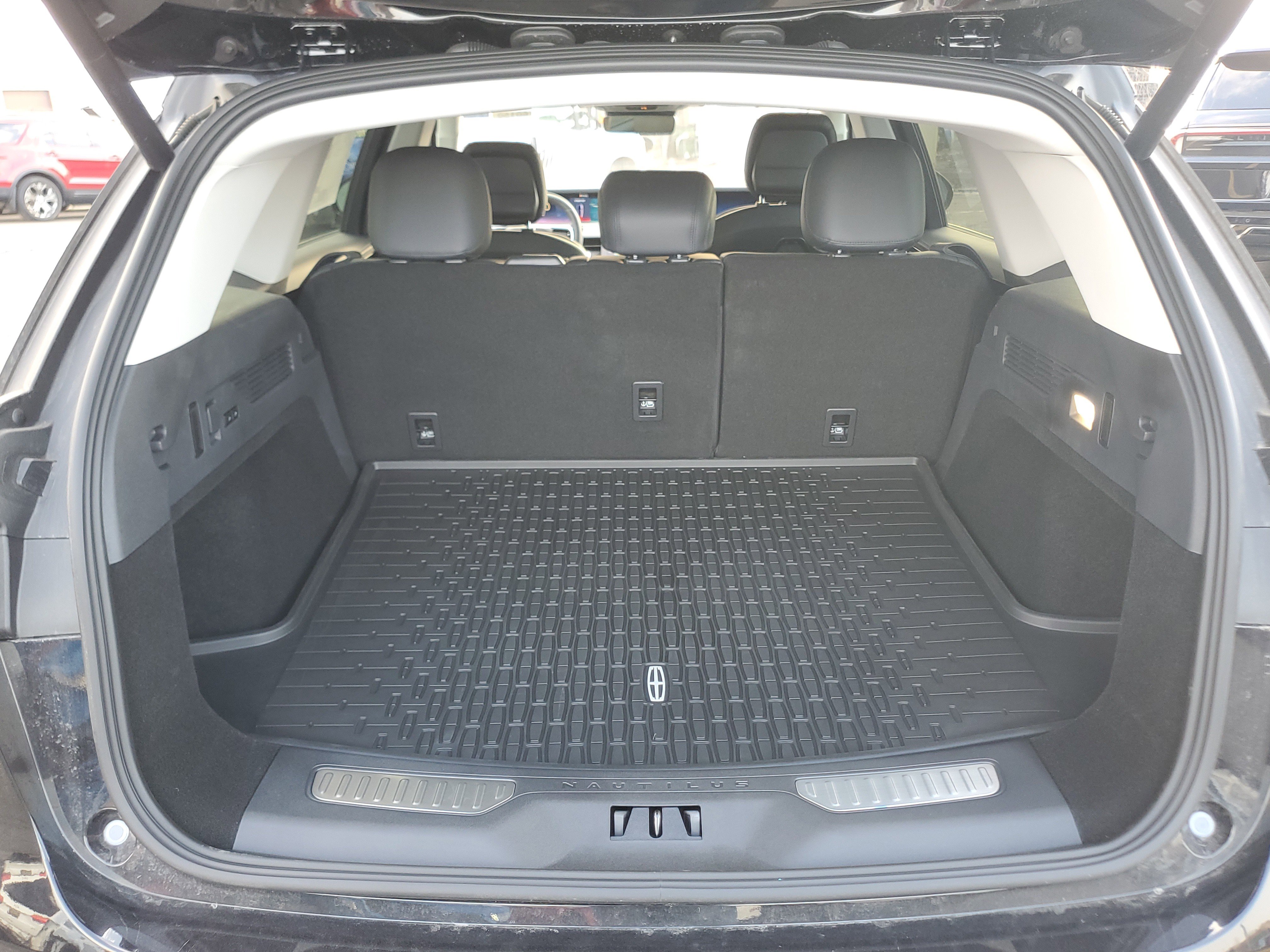 New 2026 Lincoln Nautilus Premier image 30