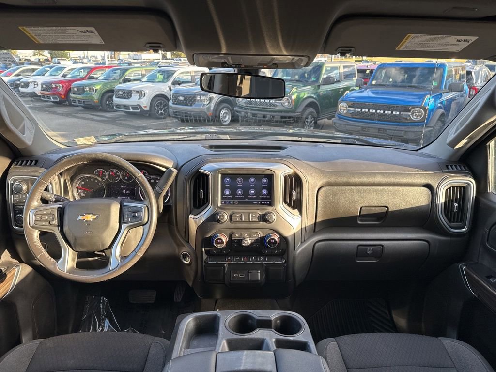 Used 2021 Chevrolet Silverado 1500 LT w/ Z71 Off-Road Package AWD/4WD image 24