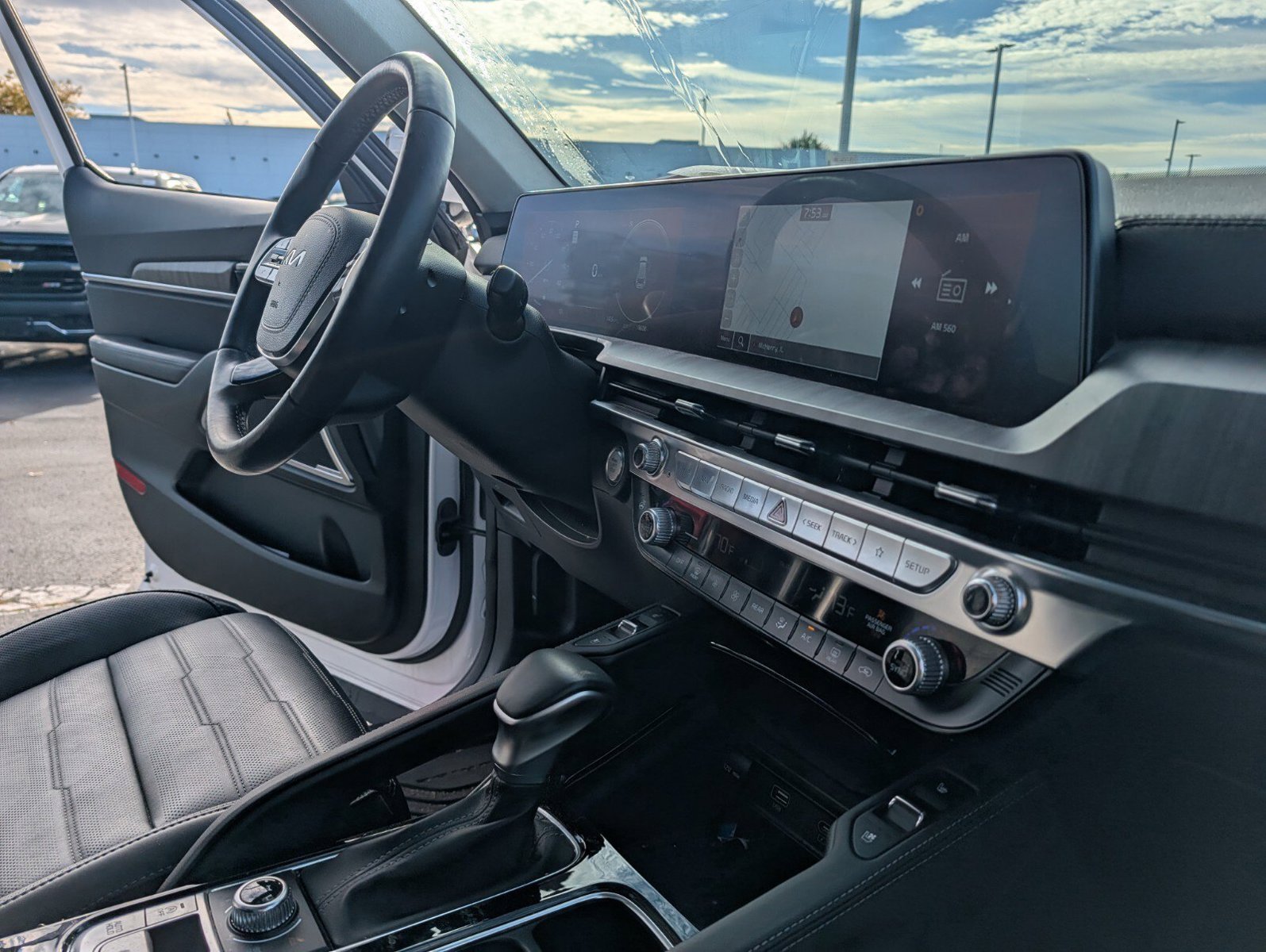 Used 2025 Kia Telluride SX Prestige AWD/4WD image 24