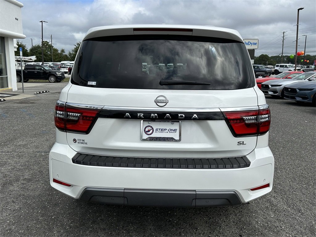 Used 2023 Nissan Armada SL w/ Captain's Chairs Package image 7
