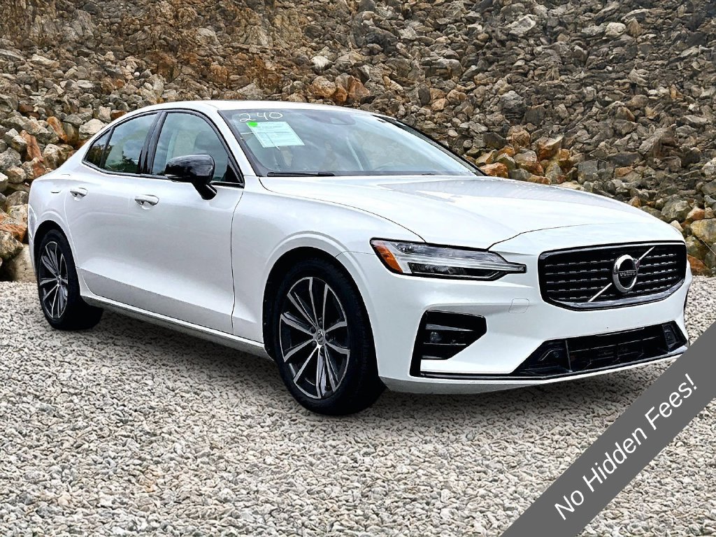 Used 2021 Volvo S60 T5 Momentum AWD/4WD image 9