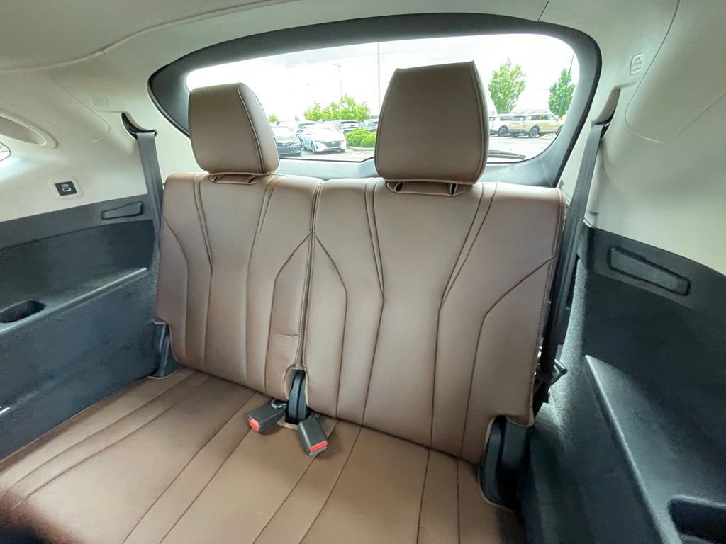 Used 2022 Acura MDX SH-AWD w/ Advance Package image 27