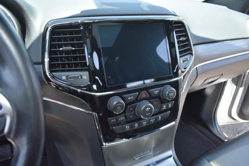 Used 2020 Jeep Grand Cherokee Limited w/ Luxury Group II AWD/4WD image 31