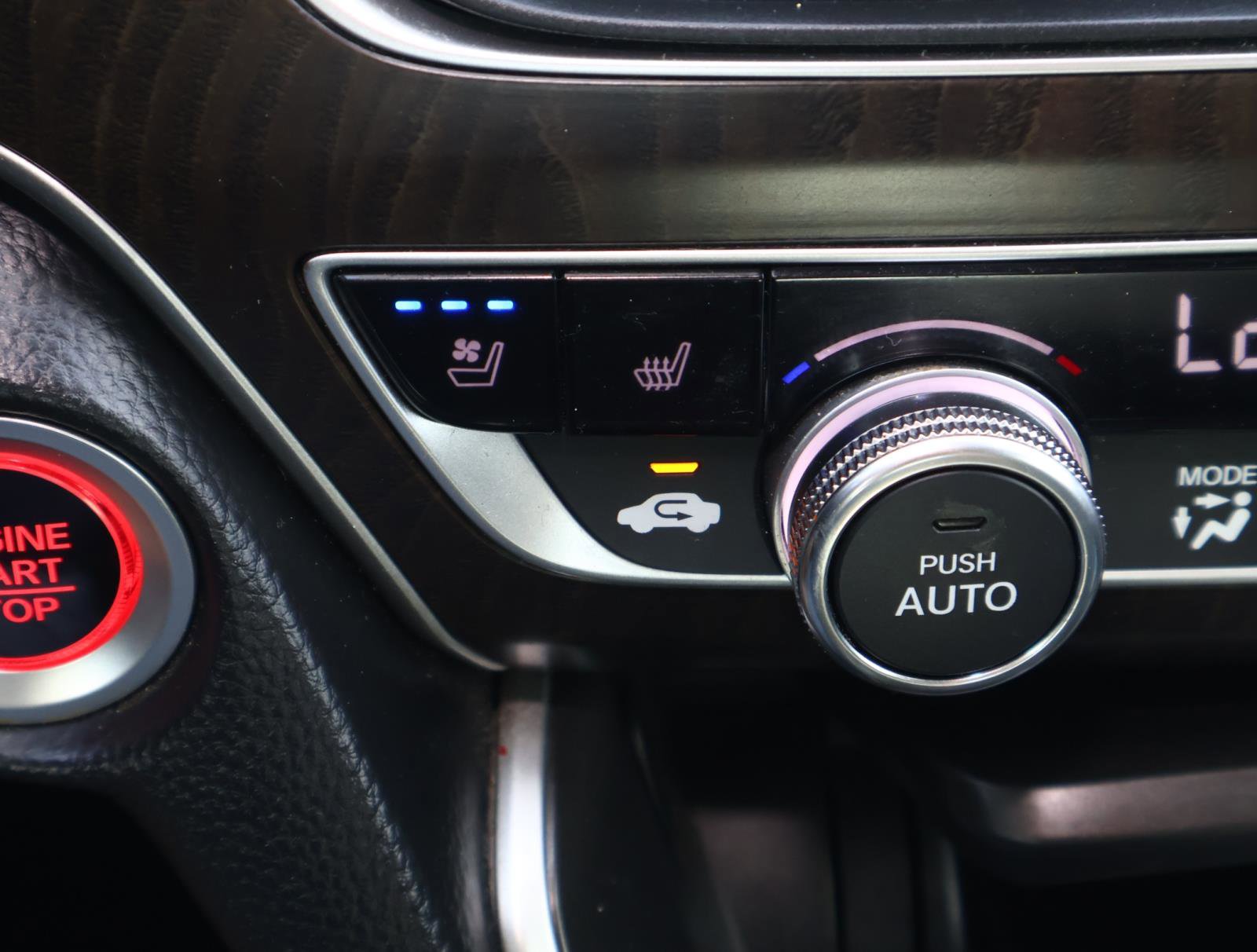 Used 2018 Honda Accord Touring image 30