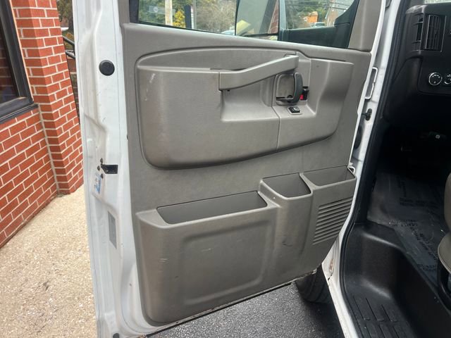 Used 2020 Chevrolet Express 3500 w/ Power Convenience Package image 14