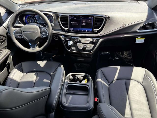 New 2027 Chrysler Pacifica Select FWD image 2
