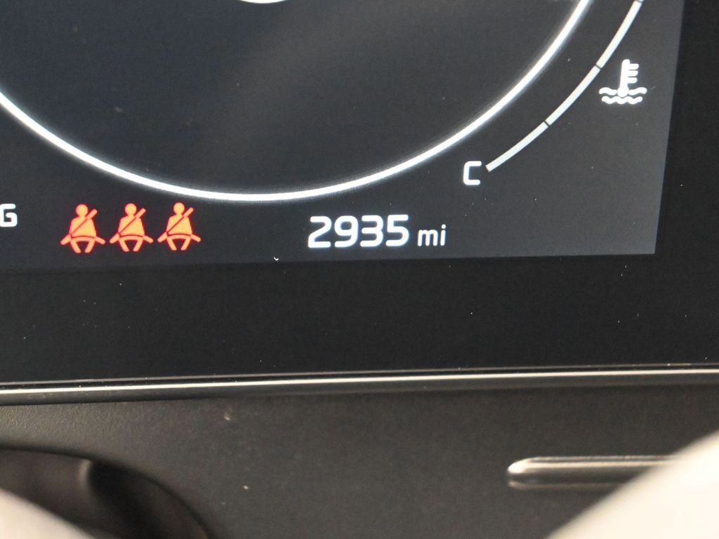 Used 2025 Kia Sportage SX image 19