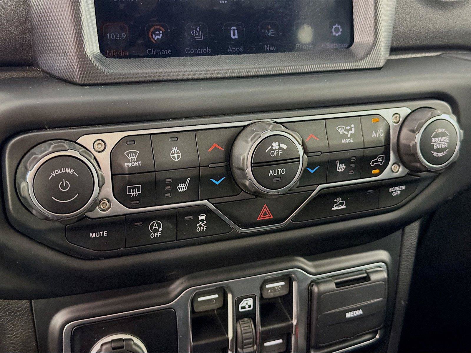 Used 2020 Jeep Gladiator Overland AWD/4WD image 21