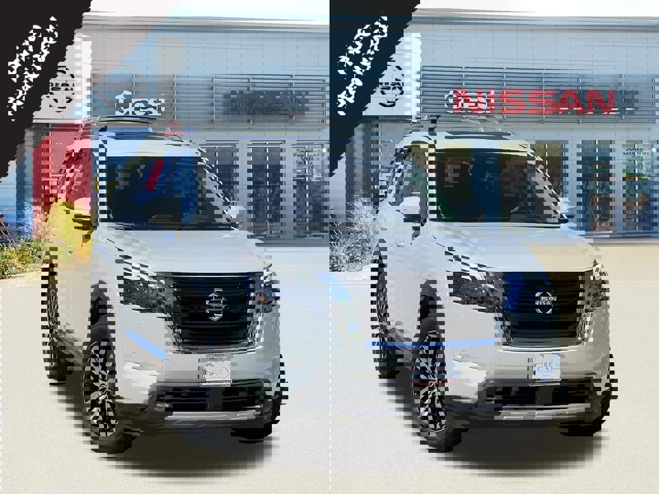 Certified 2025 Nissan Pathfinder Platinum w/ Cargo Package image 1