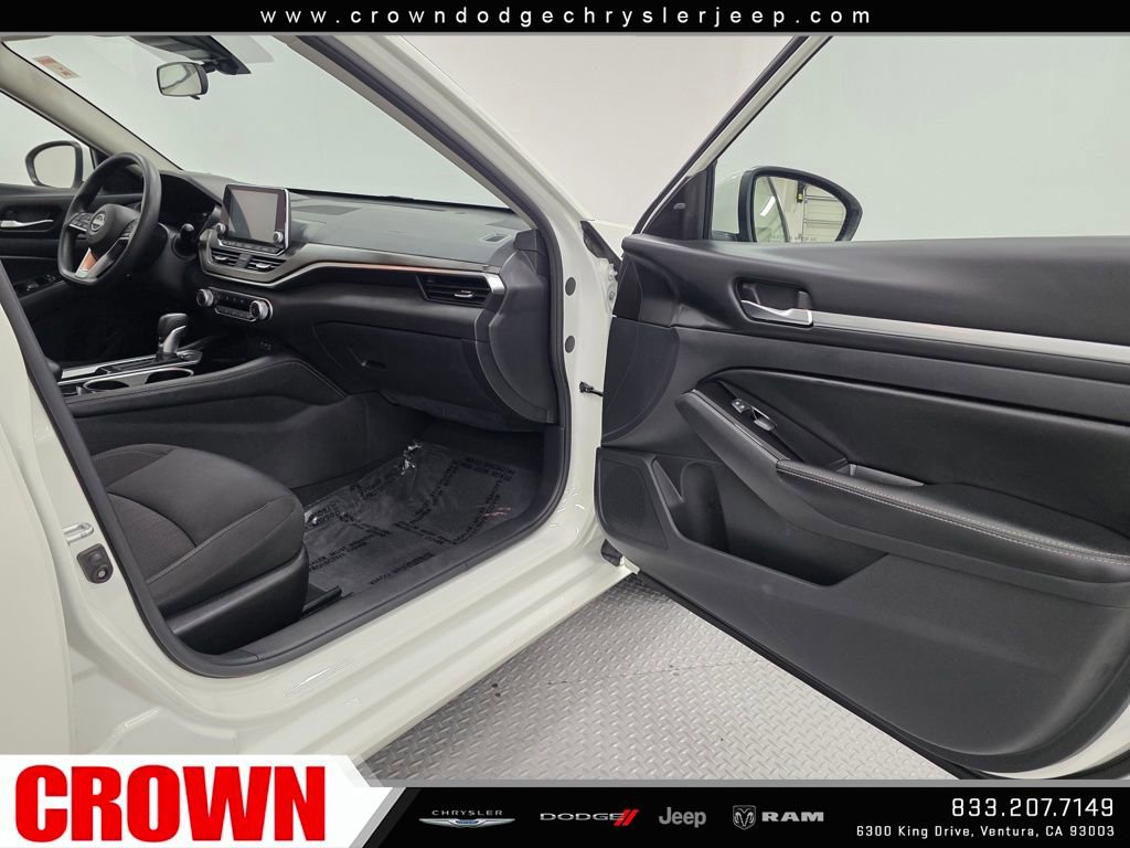 Used 2023 Nissan Altima 2.5 SV image 13