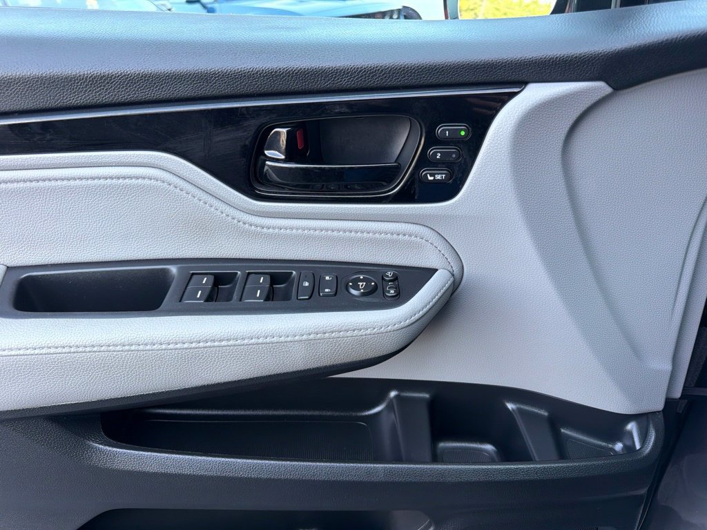 Used 2024 Honda Odyssey Elite image 25