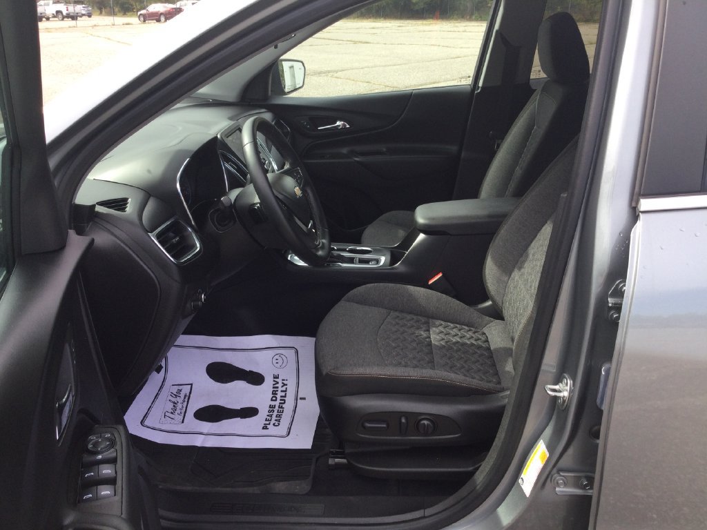 Used 2024 Chevrolet Equinox LT w/ LPO, Floor Liner Package FWD image 13