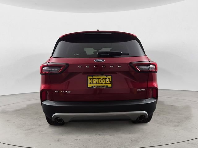 Certified 2025 Ford Escape Active w/ Cold Weather Package image 4
