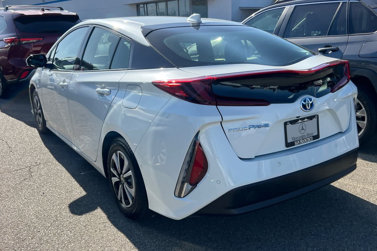 Used 2017 Toyota Prius Prime Advanced FWD image 6
