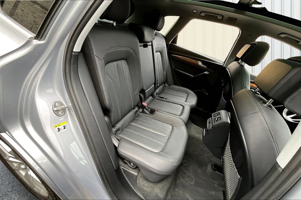 Used 2023 Audi Q5 2.0T Premium image 25