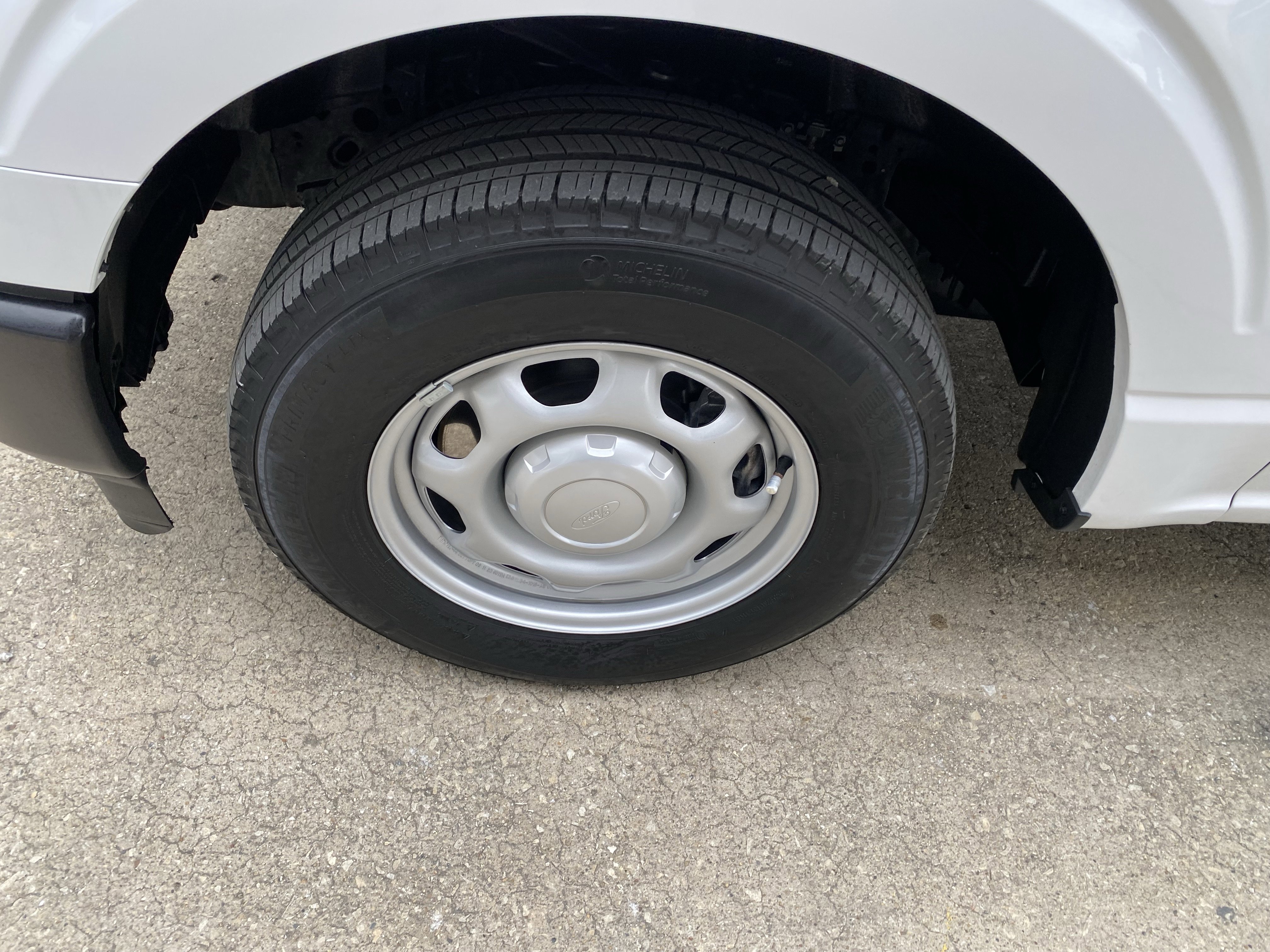 Used 2023 Ford F150 XL image 4