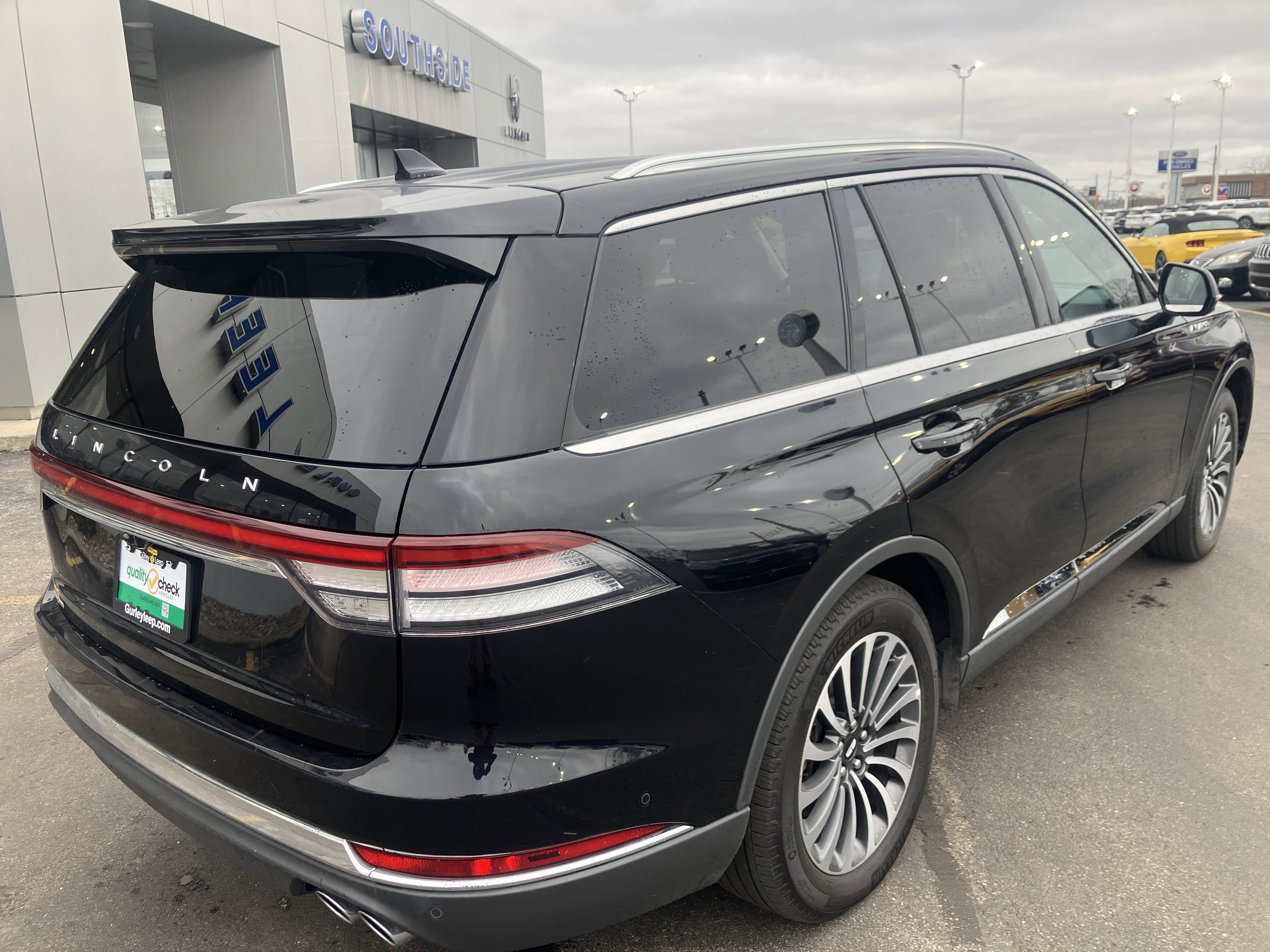 Used 2024 Lincoln Aviator Reserve image 7